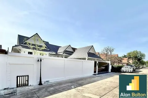 Casa de 3 dormitorios en Pattaya, Tailandia № 211146 - foto 3