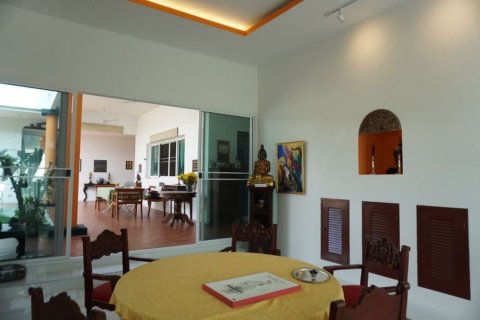 House in Chiang Mai, Thailand 5 bedrooms № 120135 - photo 11