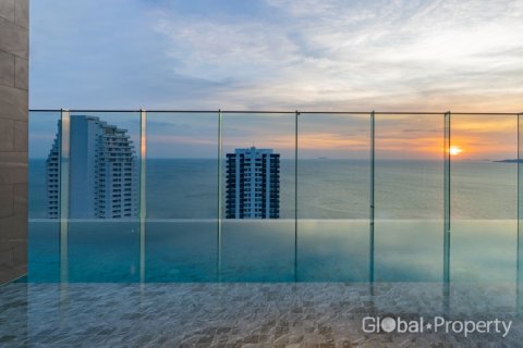 Condo in Pattaya, Thailand, 1 bedroom № 144235 - photo 1