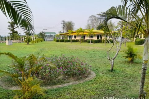 Коммерческая недвижимость в Чиангмае, Таиланд  № 144232 - фото 18