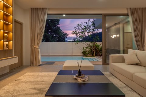 Villa in Kathu, Thailand 4 bedrooms № 169937 - photo 6