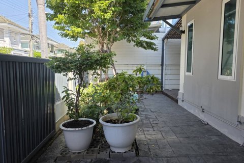 Дом в Клонг Сам Ва, Бангкок, Таиланд с 3 спальнями  № 159052 - фото 3