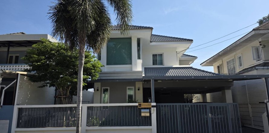 Дом в Клонг Сам Ва, Бангкок, Таиланд с 3 спальнями  № 159052