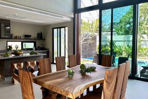 Villa in Phuket, Thailand 4 bedrooms № 159056 - photo 7