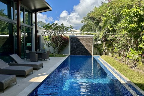 Villa in Phuket, Thailand 4 bedrooms № 159056 - photo 2