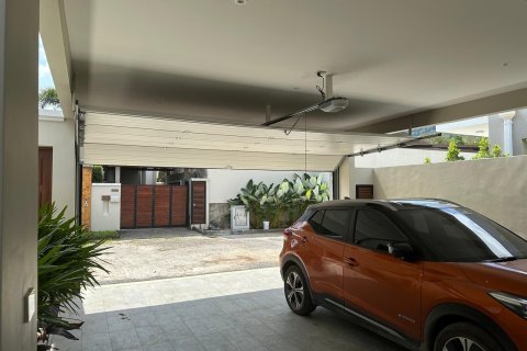 Villa in Phuket, Thailand 4 bedrooms № 159056 - photo 23