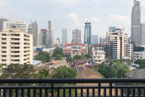 Condominio de 2 dormitorios en Bangkok, Tailandia № 233499 - foto 10