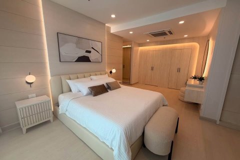 Condominio de 3 dormitorios en Bangkok, Tailandia № 233500 - foto 12
