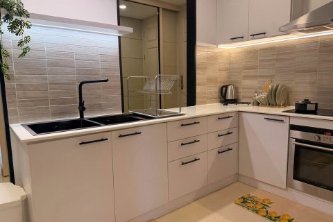 Condominio de 3 dormitorios en Bangkok, Tailandia № 233500 - foto 10