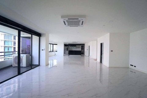 Кондоминиум с 3 спальнями в Ваттхане, Бангкок, Таиланд № 138649 - фото 4