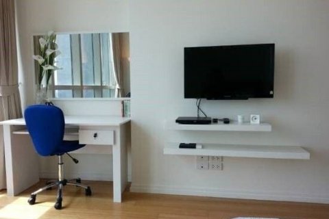 Condo in Khlong San, Bangkok, Thailand, 2 bedrooms  № 138653 - photo 19