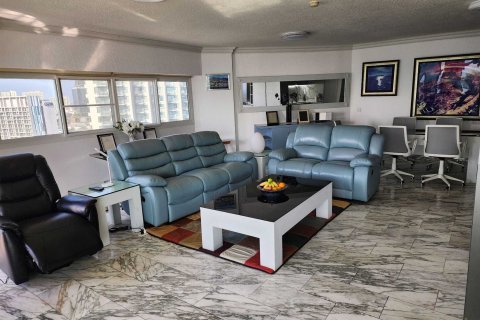 Кондоминиум с 2 спальнями в Паттайе, Таиланд № 138650 - фото 12