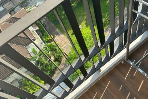 Studio in the Condo in Watthana, Bangkok, Thailand  № 138652 - photo 4