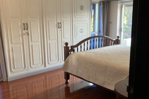 Кондоминиум с 4 спальнями в Сатхоне, Бангкок, Таиланд № 157999 - фото 2