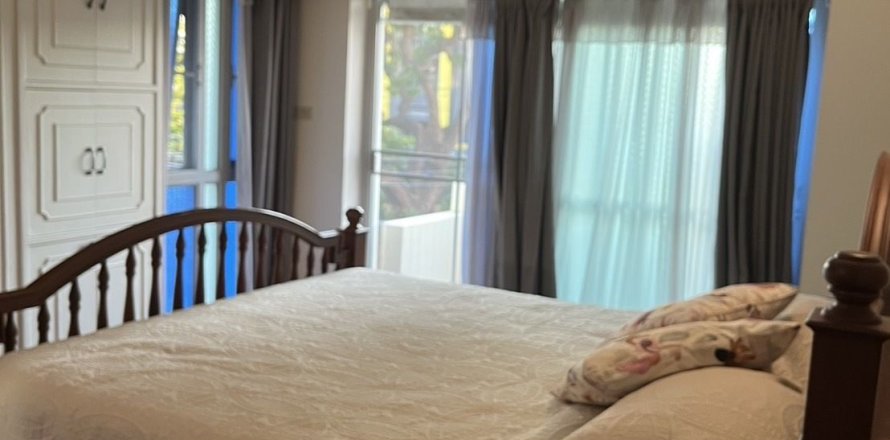 Кондоминиум с 4 спальнями в Сатхоне, Бангкок, Таиланд № 157999