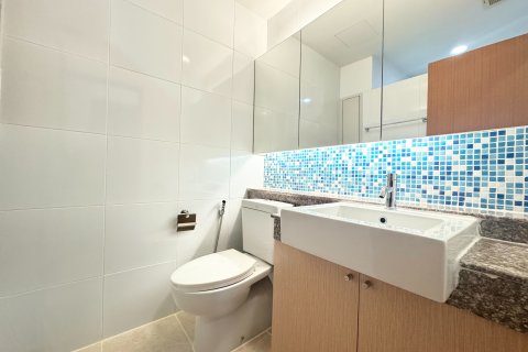 Кондоминиум с 2 спальнями в Пхракханонге, Бангкок, Таиланд № 158001 - фото 6