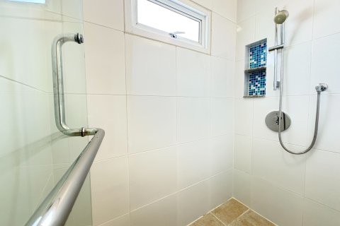 Кондоминиум с 2 спальнями в Пхракханонге, Бангкок, Таиланд № 158001 - фото 12