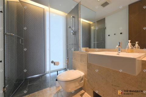 Condo in Bangkok, Thailand, 2 bedrooms № 189931 - photo 9