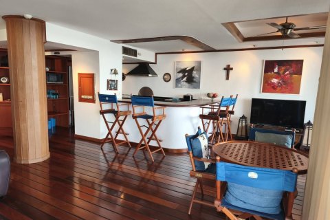 Condo in Pattaya, Thailand, 2 bedrooms  № 144954 - photo 12