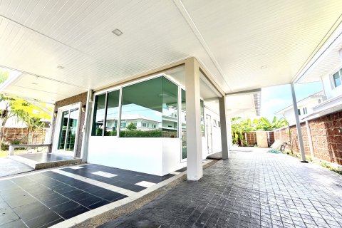 Дом в Тави Ваттане, Бангкок, Таиланд с 5 спальнями № 137777 - фото 2