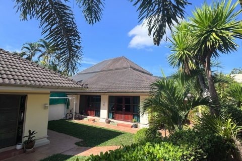 Вилла в Кату, Таиланд с 4 спальнями  № 137774 - фото 3