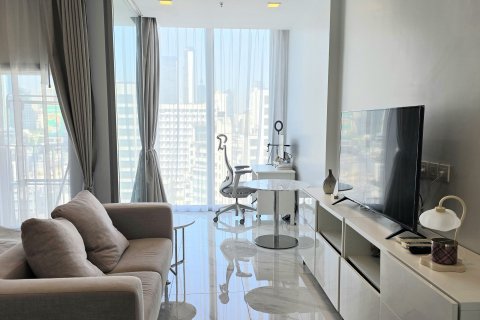 Studio dans le Condo à Watthana, Bangkok, Thaïlande  № 157947