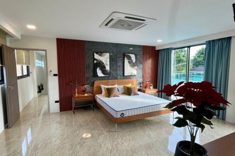 Villa in Phuket, Thailand 4 bedrooms № 157944 - photo 9