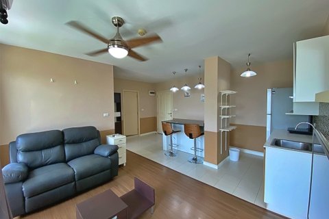 Condo in Hua Hin, Thailand, 2 bedrooms  № 176566 - photo 8