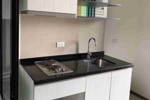 Condo in Bangkok, Thailand, 1 bedroom № 183687 - photo 8