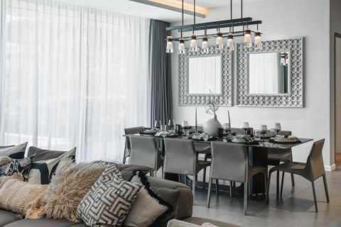 Villa in Phuket, Thailand 4 bedrooms № 147895 - photo 6