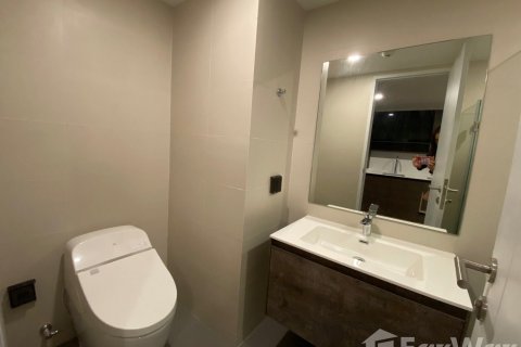 Studio in the Condo in Phaya Thai, Bangkok, Thailand  № 147889 - photo 7