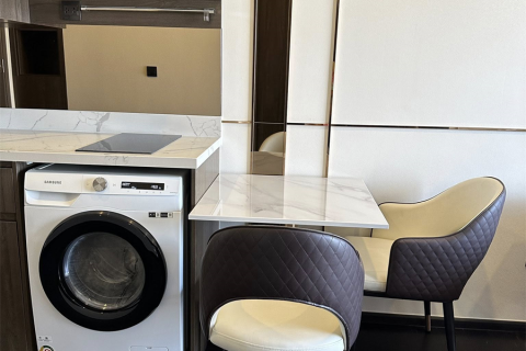 Condo in Bangkok, Thailand, 1 bedroom  № 184408 - photo 9