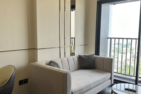 Condo in Bangkok, Thailand, 1 bedroom  № 184408 - photo 2