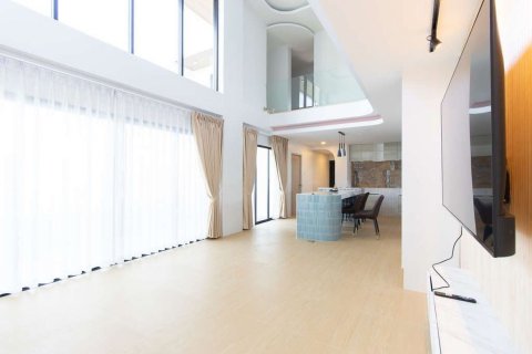 House in Chiang Mai, Thailand 4 bedrooms № 119949 - photo 27