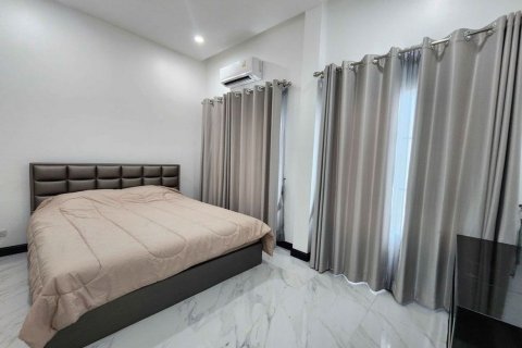House in Chiang Mai, Thailand 4 bedrooms № 119949 - photo 6