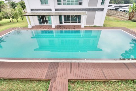 House in Chiang Mai, Thailand 6 bedrooms № 119951 - photo 24