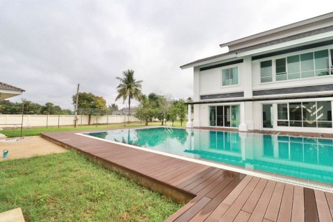 House in Chiang Mai, Thailand 6 bedrooms № 119951 - photo 20
