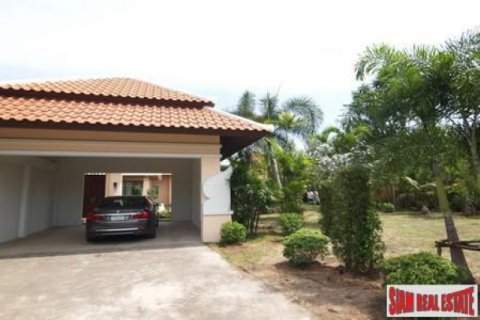 Villa on Jomtien Beach, Pattaya, Thailand 3 bedrooms № 192755 - photo 3
