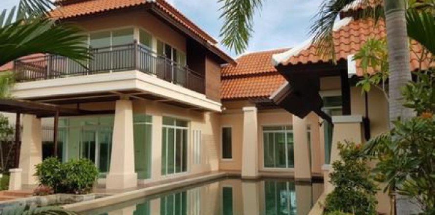 Villa on Jomtien Beach, Pattaya, Thailand 3 bedrooms № 192755