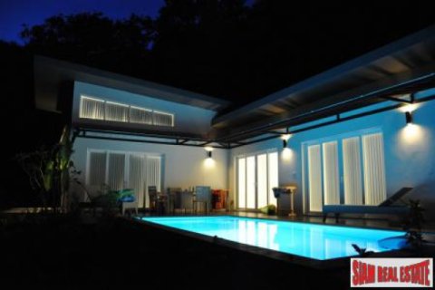 Villa in Ko Lanta Yai, Thailand 2 bedrooms № 192760 - photo 5