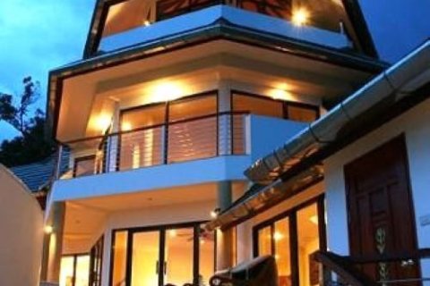 Villa in Ko Samui, Thailand 4 bedrooms № 180148