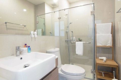 Studio dans le Condo à Huai Khwang, Bangkok, Thaïlande  № 173518 - photo 9