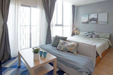 Studio dans le Condo à Huai Khwang, Bangkok, Thaïlande  № 173518 - photo 3