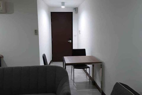 Studio dans le Condo à Watthana, Bangkok, Thaïlande  № 173517 - photo 3