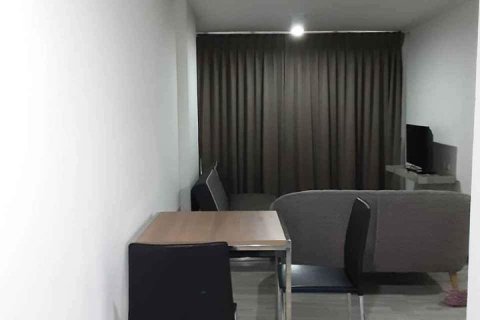 Studio dans le Condo à Watthana, Bangkok, Thaïlande  № 173517 - photo 2