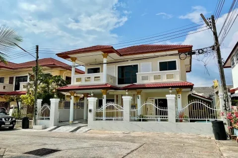 Maison à Pattaya, Thaïlande 5 chambres № 173513