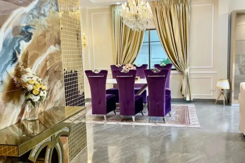 House in Pattaya, Thailand 5 bedrooms № 173513 - photo 3