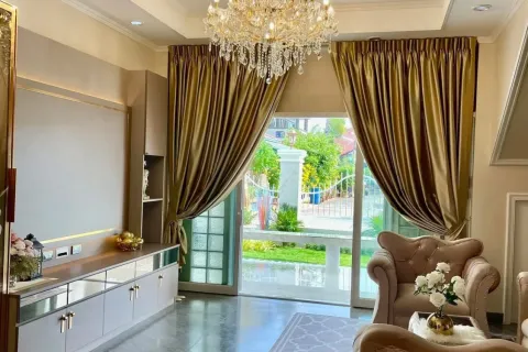 House in Pattaya, Thailand 5 bedrooms № 173513 - photo 14
