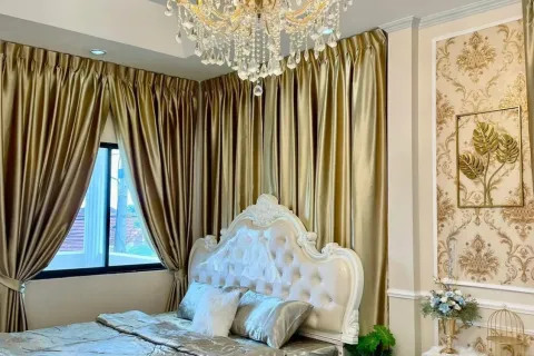 House in Pattaya, Thailand 5 bedrooms № 173513 - photo 8