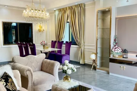 House in Pattaya, Thailand 5 bedrooms № 173513 - photo 22